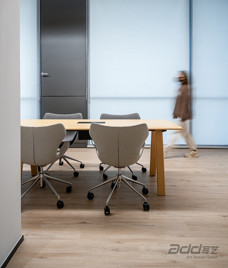 蔚來汽車辦公樓裝修-小會議室-pc